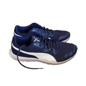 Puma Flex racers - size 9.5